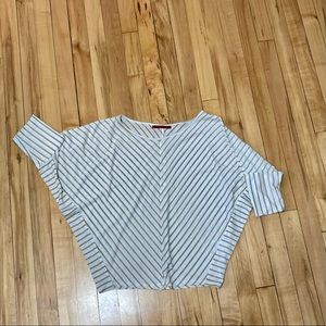 Super cute vintage-inspired top